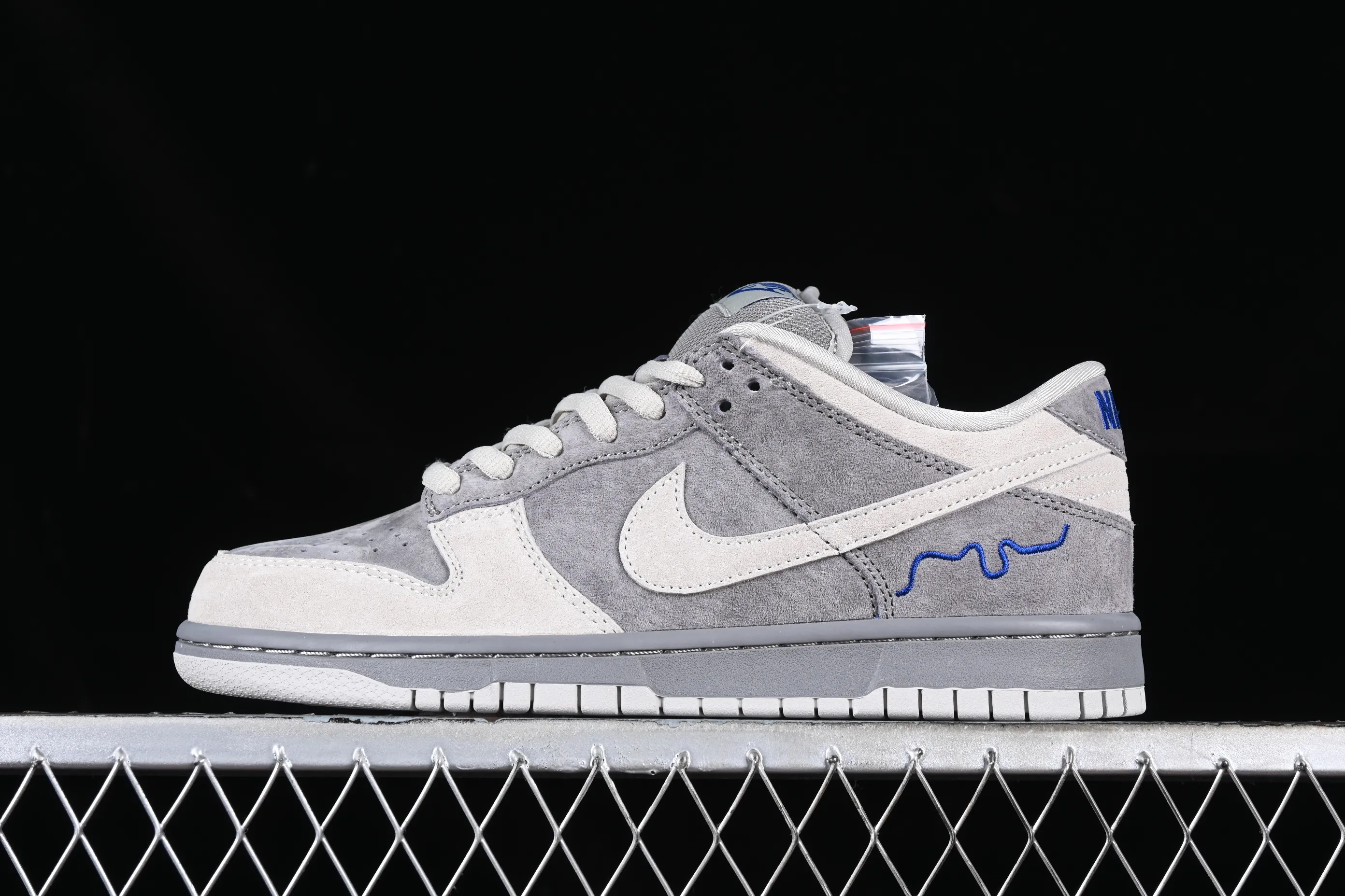 All categories Nk SB Dunk series Nk SB Dunk Low Low-top sneakers Nk SB Dunk Low Touring the world Fog London SB low-top casual sneakers 308269-111